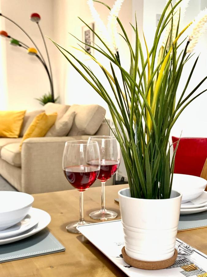 Contemporary 2 Bedroom Victorian Town House - Sleeps Up To 6 Kimberley  Екстер'єр фото